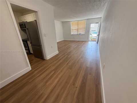 1800 79th St Cswy, North Bay Village, FL 33141