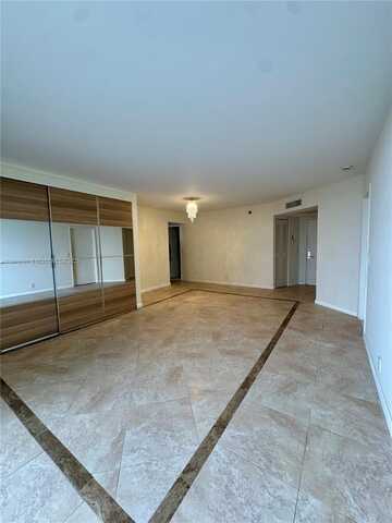 3300 NE 191st St, Aventura, FL 33180