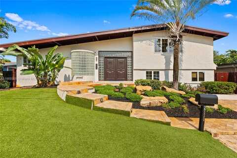 2530 Okeechobee Ln, Fort Lauderdale, FL 33312