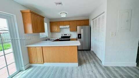 10390 SW 154th Cir Ct, Miami, FL 33196