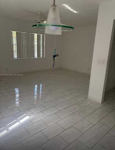 602 Flanders M, Delray Beach, FL 33484