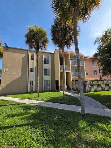 5231 Geneva Way, Doral, FL 33166