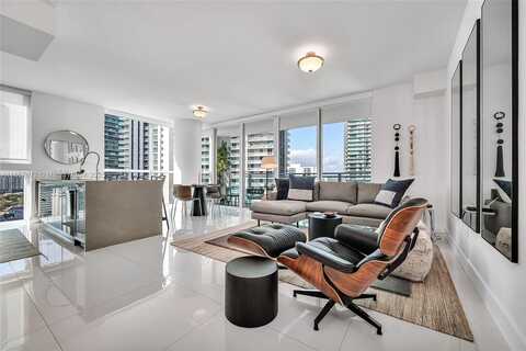 1080 Brickell Ave, Miami, FL 33131