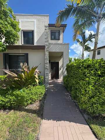 339 NE 208th Ter, Miami, FL 33179