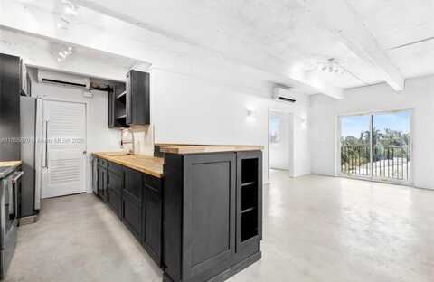 860 NE 78th St, Miami, FL 33138