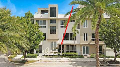 10541 NW 66th St, Doral, FL 33178