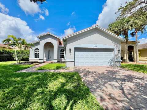 4451 Laurel Pl, Weston, FL 33332