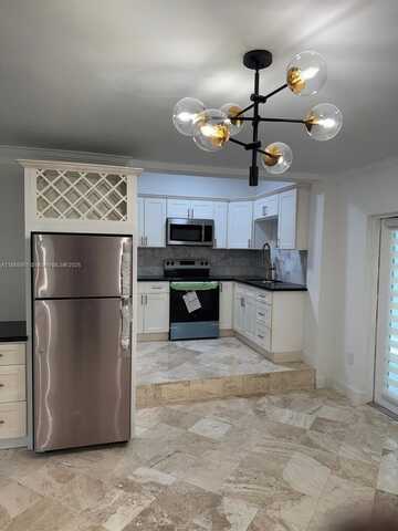24 NE 47th St, Miami, FL 33137