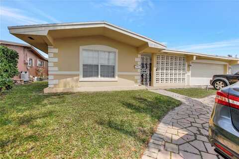 6729 Camelia Dr, Miramar, FL 33023