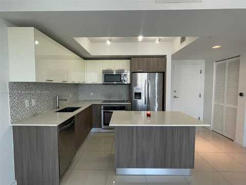 5252 NW 85th Ave, Doral, FL 33166