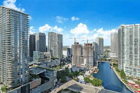 31 SE 5th St, Miami, FL 33131