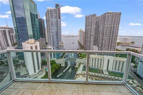 31 SE 5th St, Miami, FL 33131