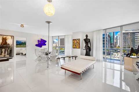 475 Brickell Ave, Miami, FL 33131