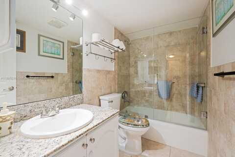 7401 SW 82nd St, Miami, FL 33143