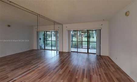 301 N Pine Island Rd, Plantation, FL 33324