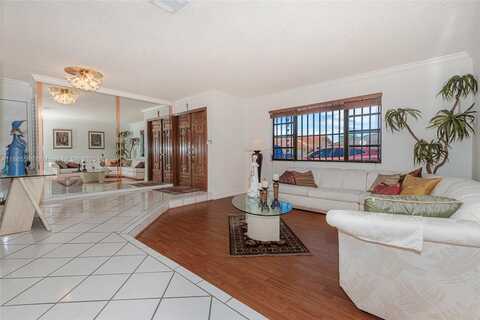 13137 SW 3rd St, Miami, FL 33184