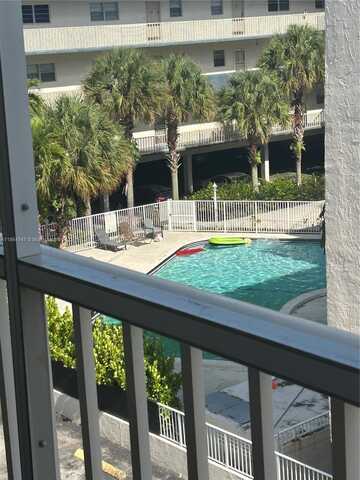 16750 NE 10th Ave, North Miami Beach, FL 33162