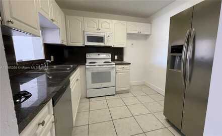 11925 NE 2nd Ave, North Miami, FL 33161