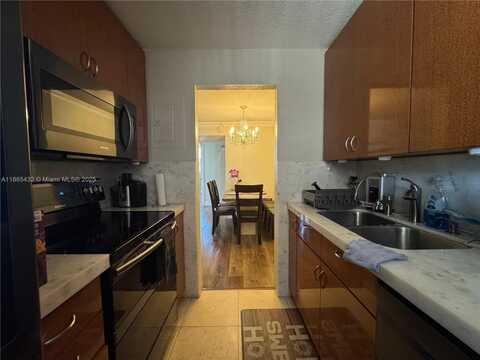 1811 Jefferson St, Hollywood, FL 33020