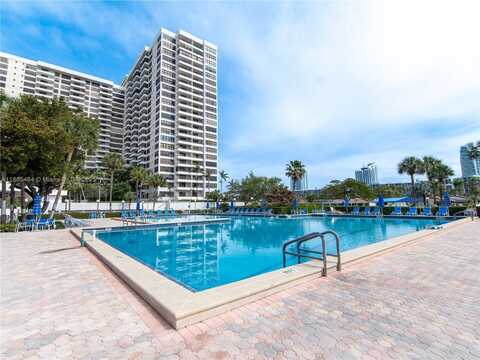 2500 Parkview Dr, Hallandale Beach, FL 33009