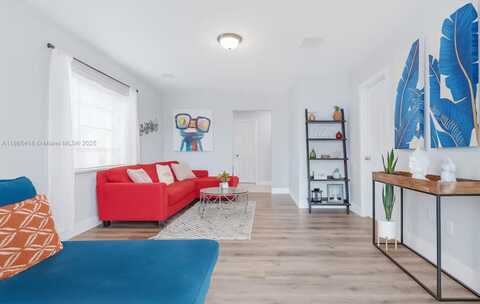 1321 NE 118th St, Miami, FL 33161