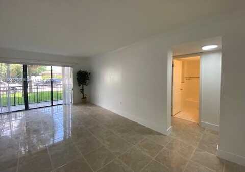 650 NE 149th St, Miami, FL 33161