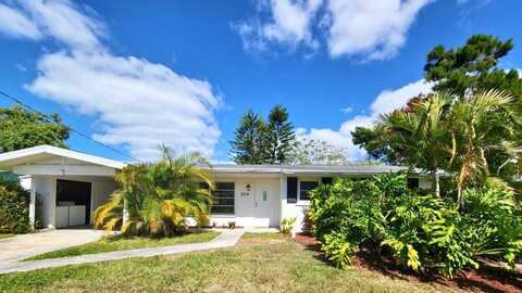 209 LAKE SHORE DRIVE, NOKOMIS, FL 34275