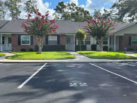 22 KINGS COLONY COURT, PALM COAST, FL 32137