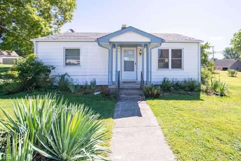 7 S West Street, North Salem, IN 46165