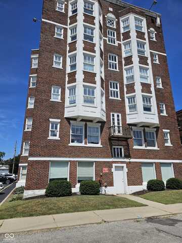 230 E 9th Street, Indianapolis, IN 46204