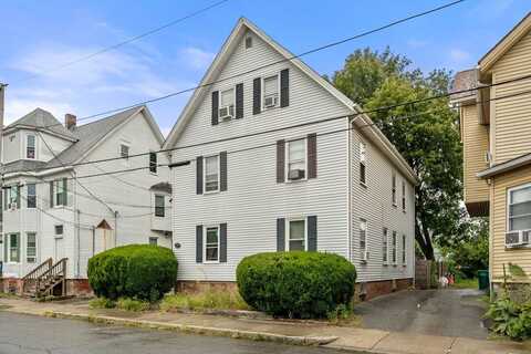 10 Holman St, Attleboro, MA 02703