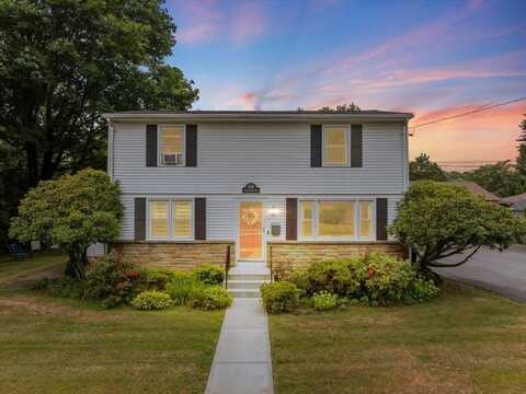 578 Woonasquatucket Ave, North Providence, RI 02911