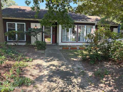 706b Liverpool Circle, Manchester, NJ 08759