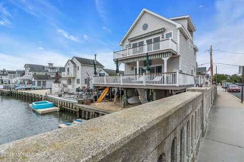 93 Ocean Avenue, Manasquan, NJ 08736