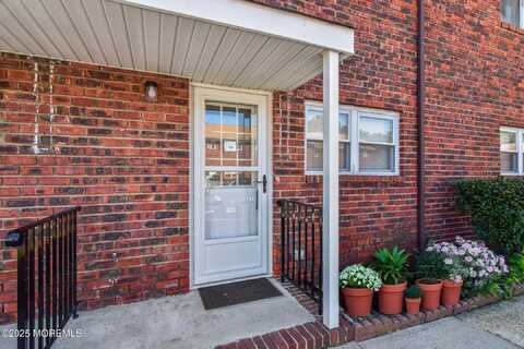 12a Laurel Place, Eatontown, NJ 07724