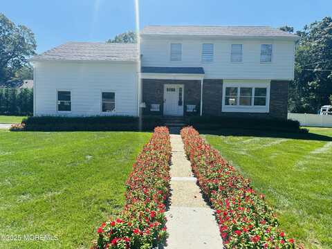 2 Campbell Court, Oakhurst, NJ 07755
