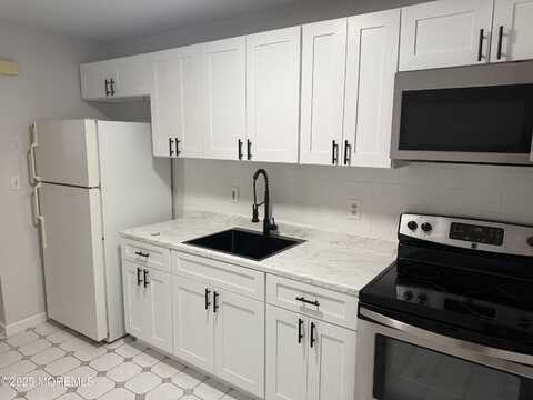289 Main Street, Spotswood, NJ 08884