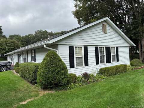 354 Woodbridge Drive, Ridge, NY 11961