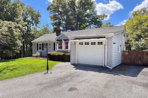 16 Martin Terrace, Poughkeepsie, NY 12603