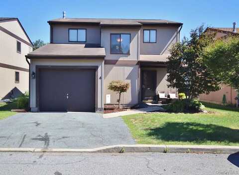 4 Russell Mews, Middletown, NY 10940