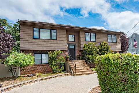630 Shore Road, Lindenhurst, NY 11757