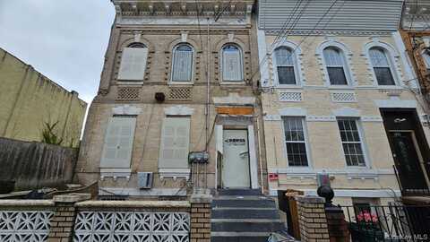 938 Dumont Avenue, Brooklyn, NY 11207