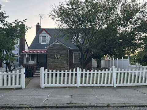 4604 195th Street, Flushing, NY 11358
