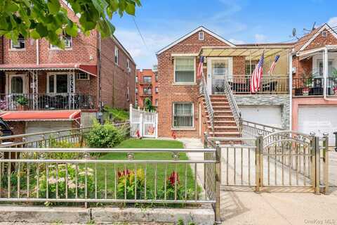 2711 Young Avenue, Bronx, NY 10469