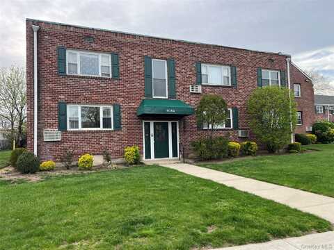 1084 Fenwood Drive, Valley Stream, NY 11580