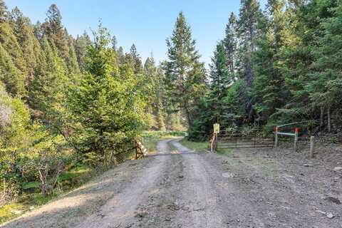 6300 Camas Creek Road, Potomac, MT 59823