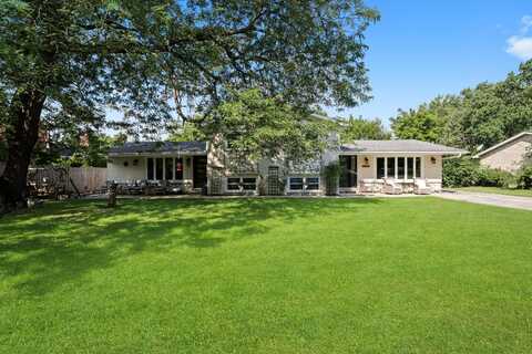 10630 S GREEN VALLEY Drive, Palos Hills, IL 60465