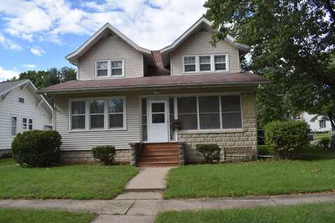 225 E Pierce Street, Pontiac, IL 61764