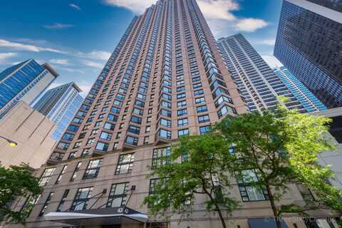 401 E ONTARIO Street, Chicago, IL 60611