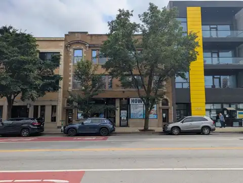 2333 W Chicago Avenue, Chicago, IL 60622